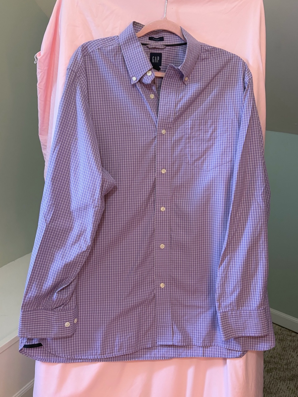 GAP Men's Purple Check Button-Down Shirt size large.